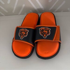 Boys small 7/8 NEW Chicago Bears Memory Foam Slides